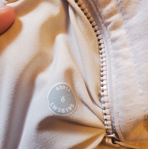 Lululemon Size 6 White Sweatpants/Joggers - Picture 4 of 4